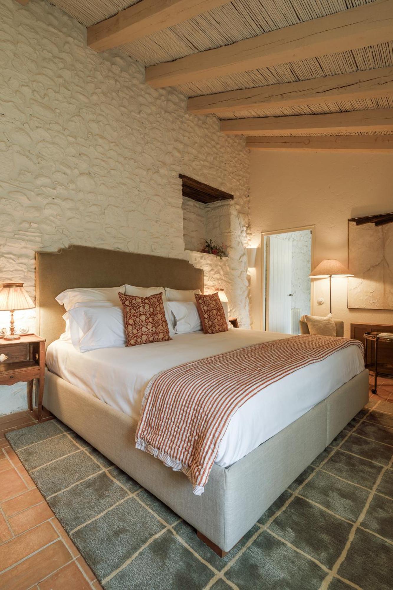 Hotel Castell De Vallgornera Peralada Extérieur photo