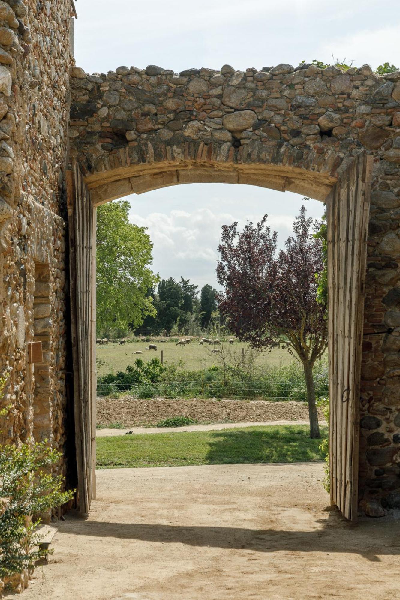 Hotel Castell De Vallgornera Peralada Extérieur photo